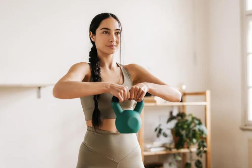 Maximize Your Workouts with Kettlebells: A Complete Guide to HIRT and Full-Body Strength Training