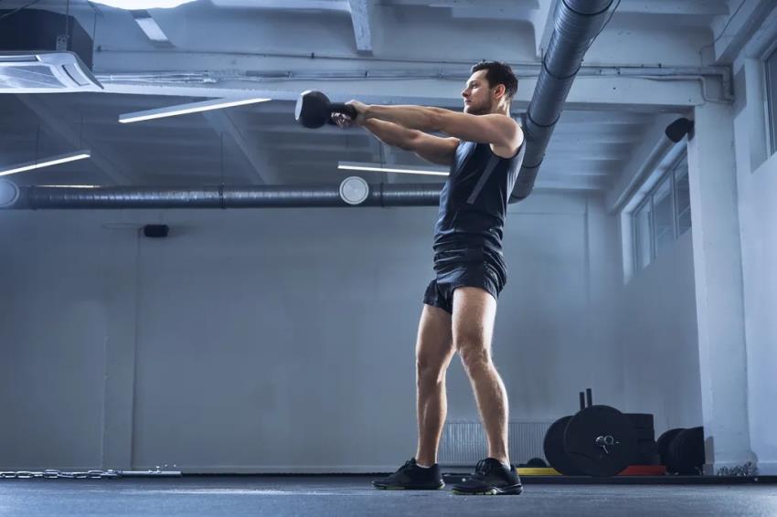 Quick Full-Body Workout in 20 Minutes with One Kettlebell